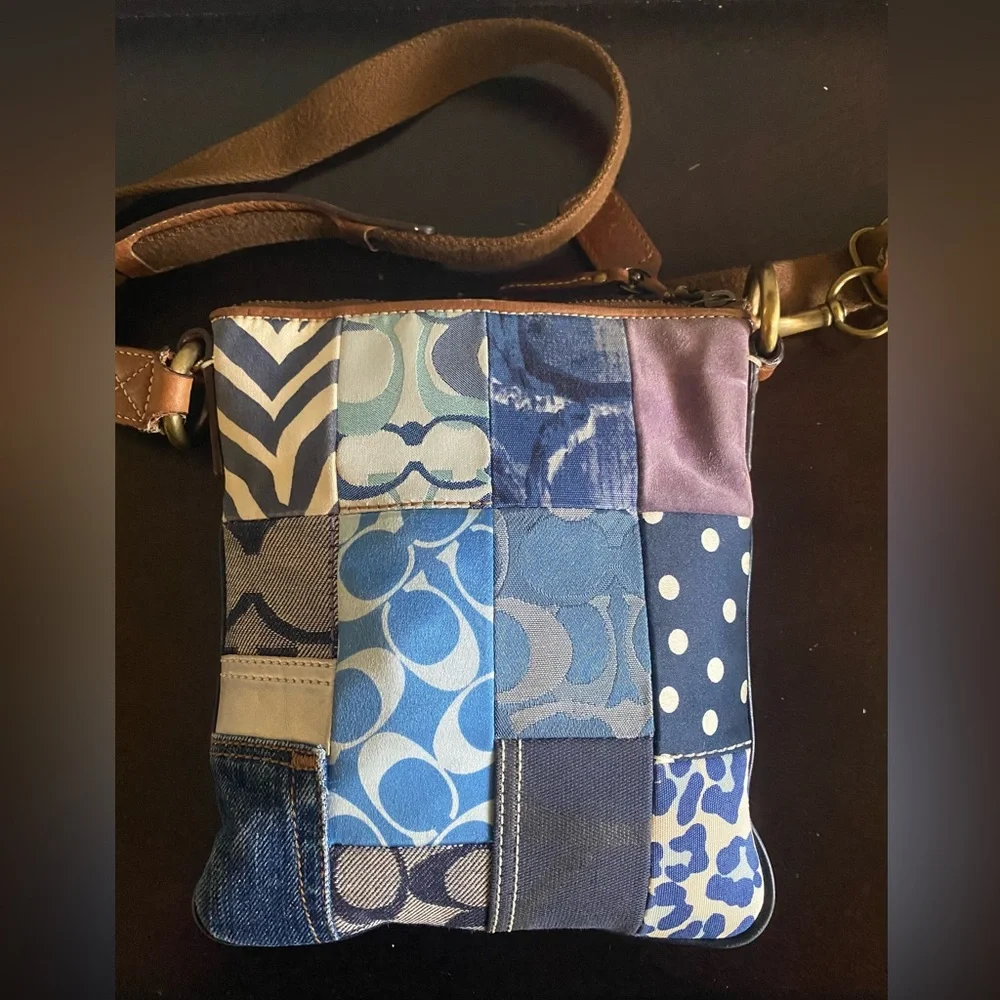 COACH Patchwork Crossbody Bag
LIMITED EDITION 10818 - Picture 5 of 11